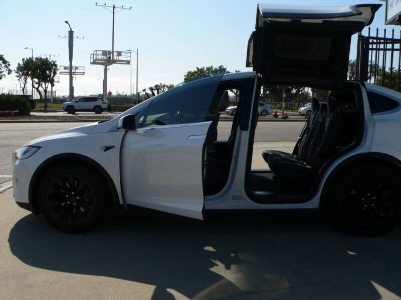 2017 Tesla Model X 75D