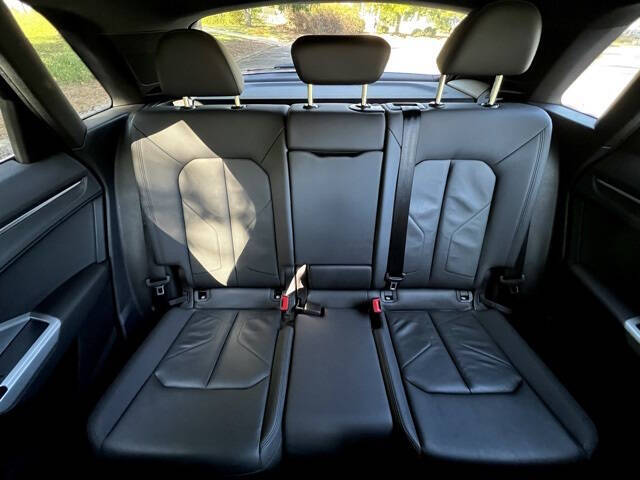 2021 Audi Q3 quattro Premium 40 TFSI