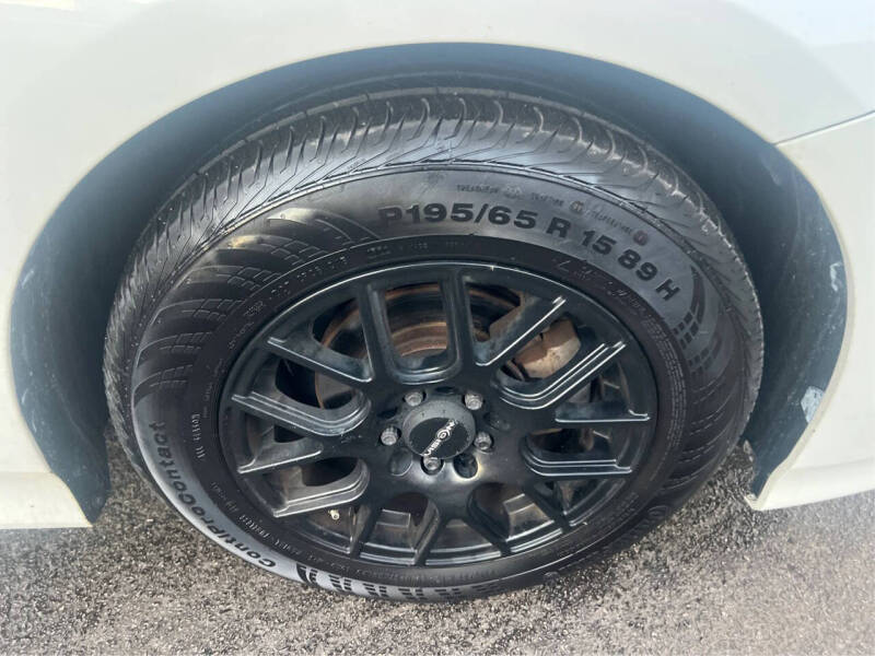 2016 Toyota Prius Two