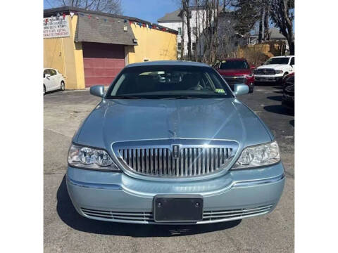 2011 Lincoln Town Car