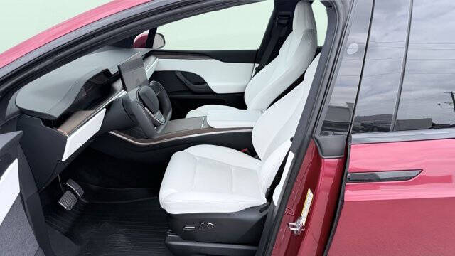 2023 Tesla Model X Standard Range