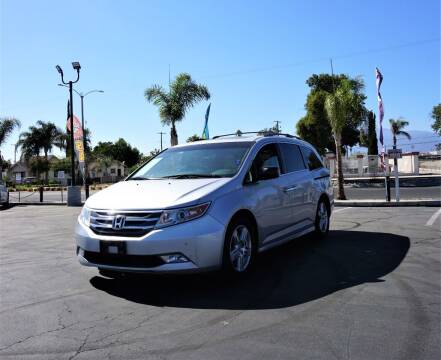 2011 Honda Odyssey for sale at Cars Landing Inc. in Colton CA