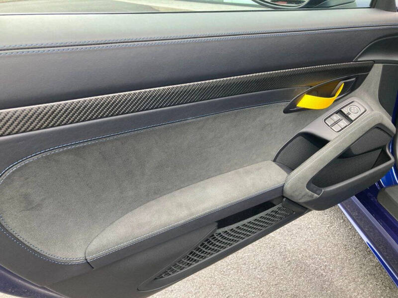 2023 Porsche 718 Cayman GT4 RS