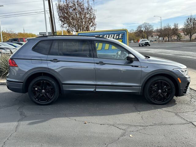 2022 Volkswagen Tiguan SE R-Line Black