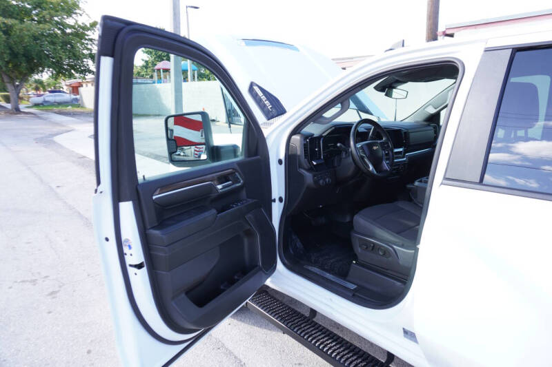 2024 Chevrolet Silverado 2500HD LT