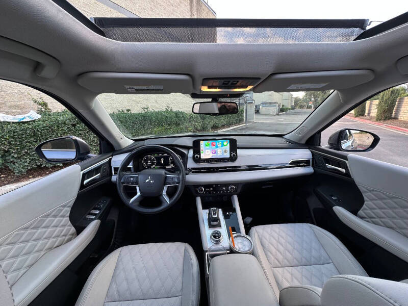 2023 Mitsubishi Outlander PHEV SEL