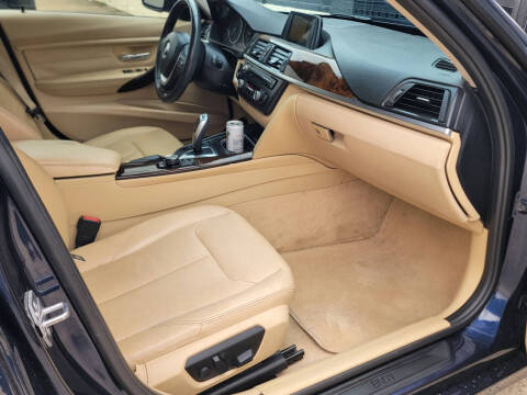 2015 BMW 3 Series 328i