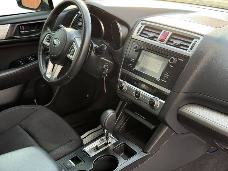 2017 Subaru Legacy 2.5i