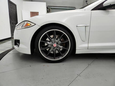 2015 Jaguar XF 3.0 Sport