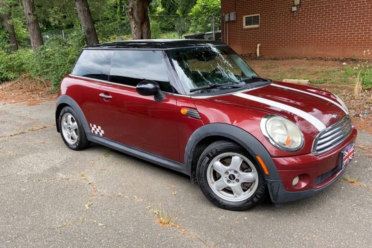 Red 2009 MINI Cooper Base Base 2dr Hatchback 2