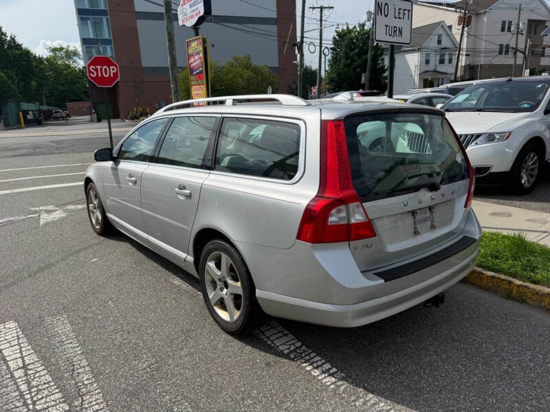 2010 Volvo V70 3.2