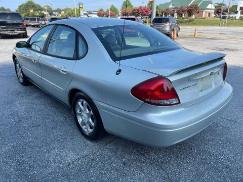 2006 Ford Taurus SEL