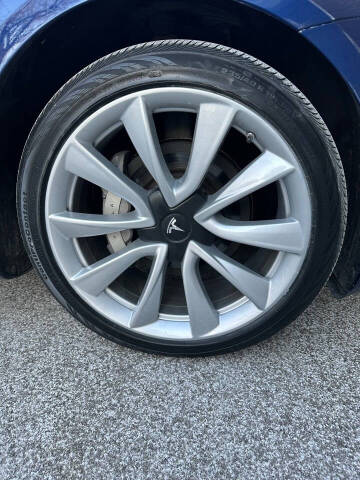 2019 Tesla Model 3 Long Range