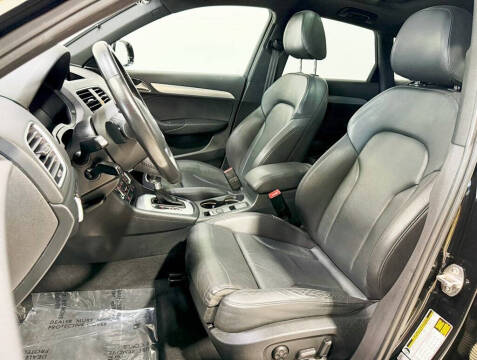 2015 Audi Q3 2.0T quattro Prestige