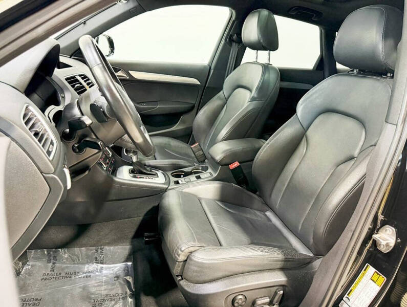 2015 Audi Q3 2.0T quattro Prestige