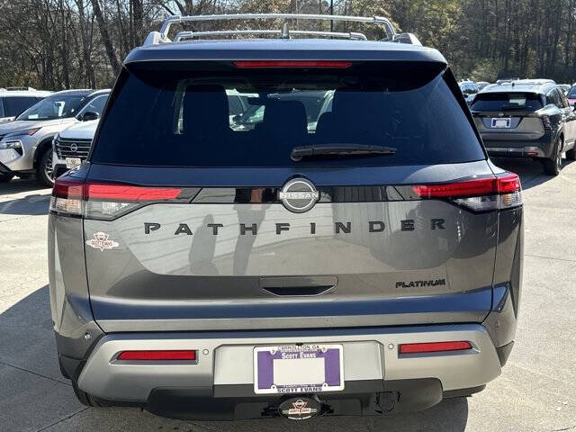 2025 Nissan Pathfinder Platinum
