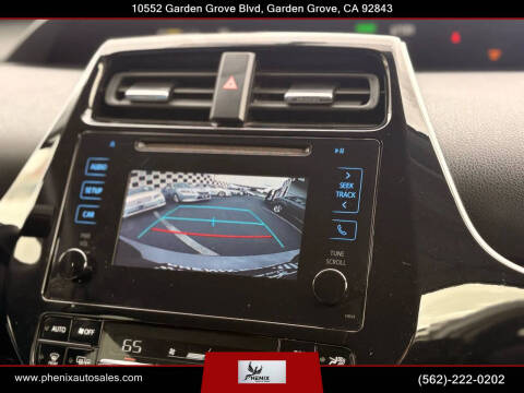 2016 Toyota Prius Two