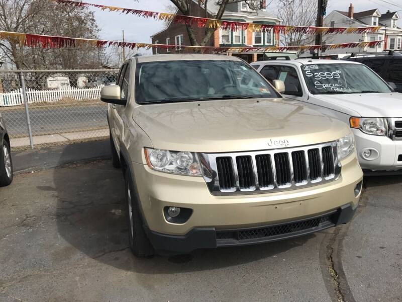 2011 Jeep Grand Cherokee for sale at Chambers Auto Sales LLC in Trenton NJ