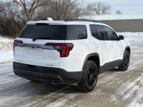 2023 GMC Acadia AT4