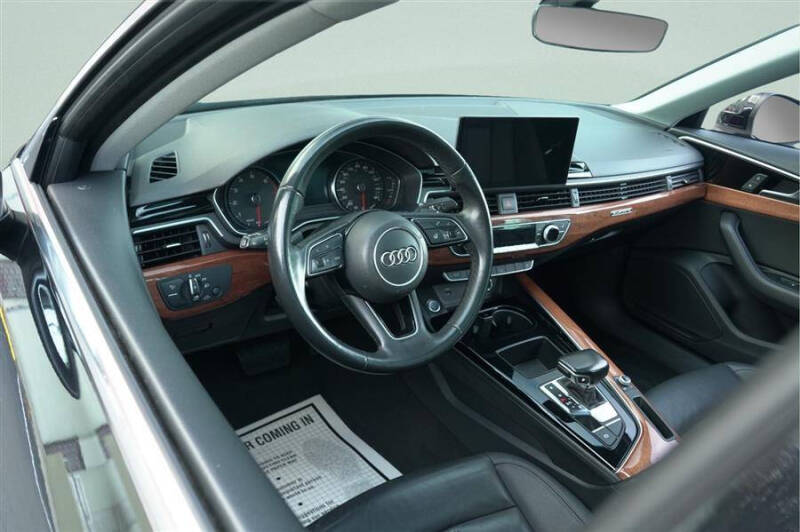 2022 Audi A4 quattro Premium 40 TFSI