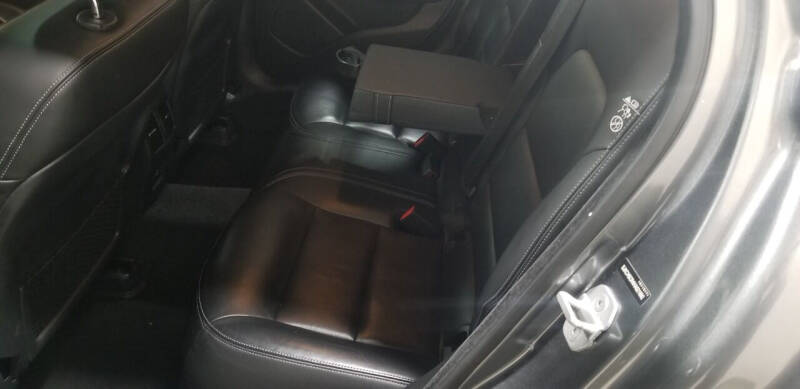 2017 Infiniti QX30 Premium