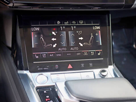 2019 Audi e-tron quattro Premium Plus