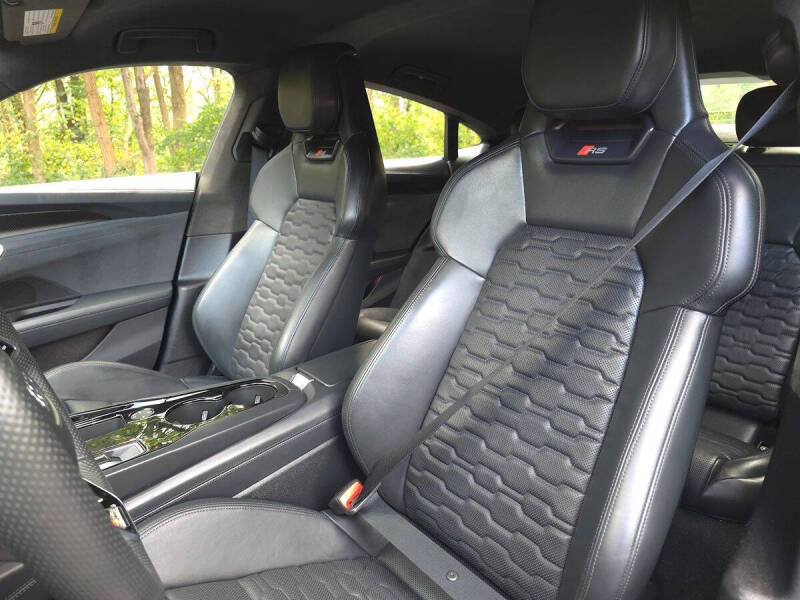 2022 Audi RS e-tron GT quattro