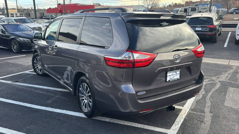 2018 Toyota Sienna