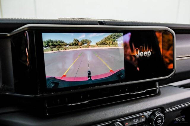 2024 Jeep Gladiator Sport