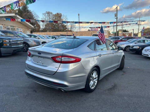 2013 Ford Fusion SE