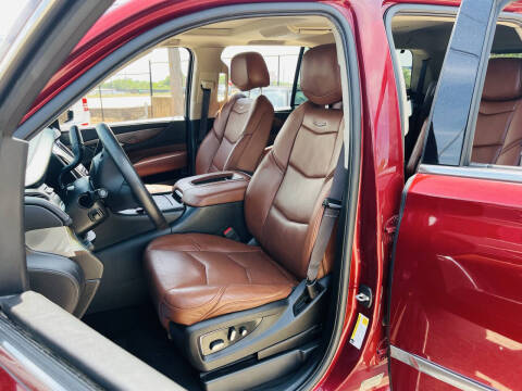 2017 Cadillac Escalade Luxury