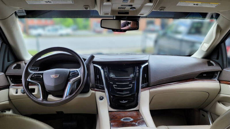 2015 Cadillac Escalade ESV Luxury