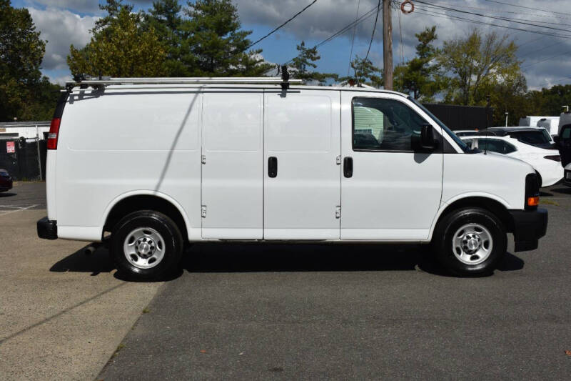 2017 Chevrolet Express 2500