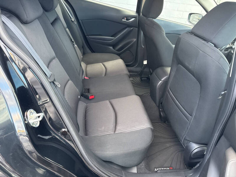 2014 Mazda MAZDA3 i Touring