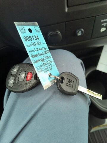 2025 Chevrolet Express 3500