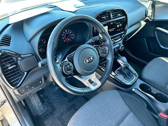 2020 Kia Soul EX photo 9