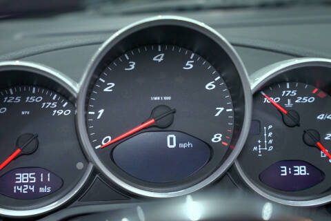 2012 Porsche Cayman R