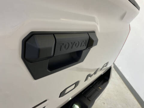 2025 Toyota Tacoma TRD Sport HV