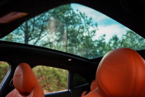 2022 Aston Martin DBX