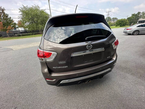 2016 Nissan Pathfinder S