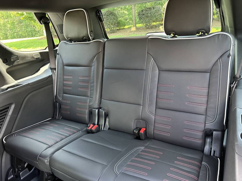 2025 GMC Yukon AT4 Ultimate