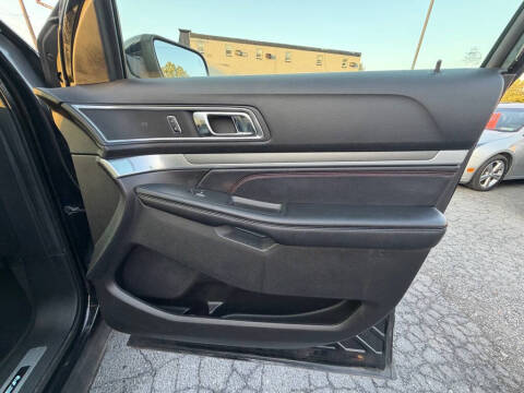 2017 Ford Explorer Sport