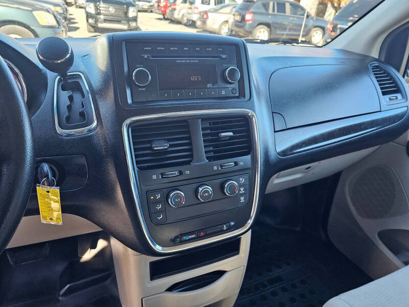 2012 RAM C/V