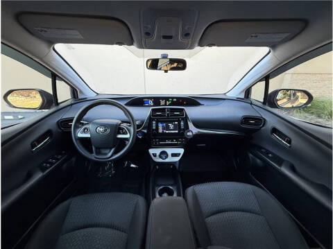 2016 Toyota Prius Two