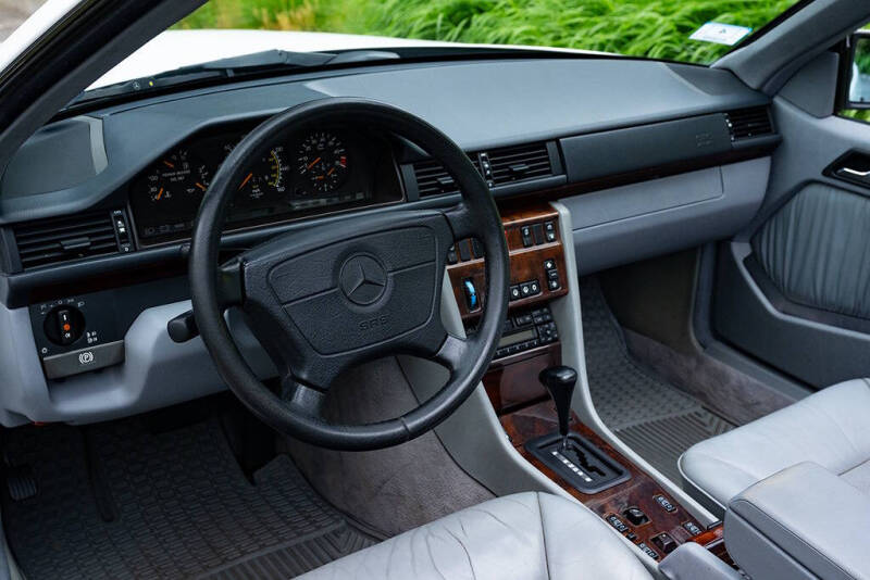 1995 Mercedes-Benz E-Class E 320