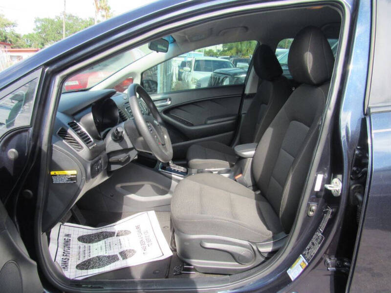 2018 Kia Forte5 LX