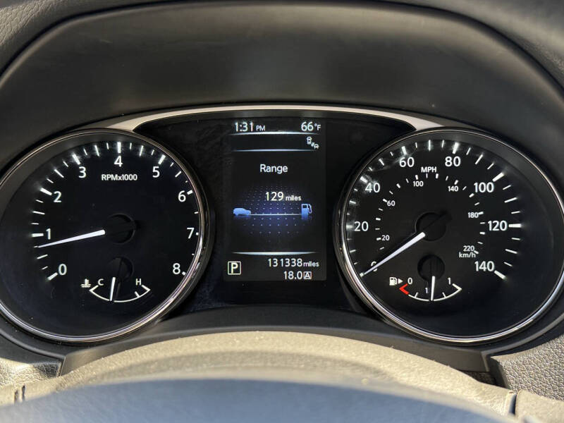 2016 Nissan Rogue SV