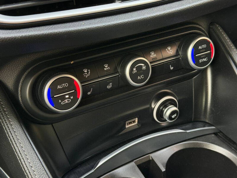 2022 Alfa Romeo Stelvio Sprint