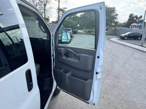 2018 Chevrolet Express LS 3500