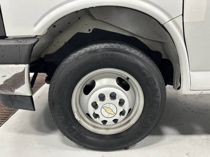 2022 Chevrolet Express 3500